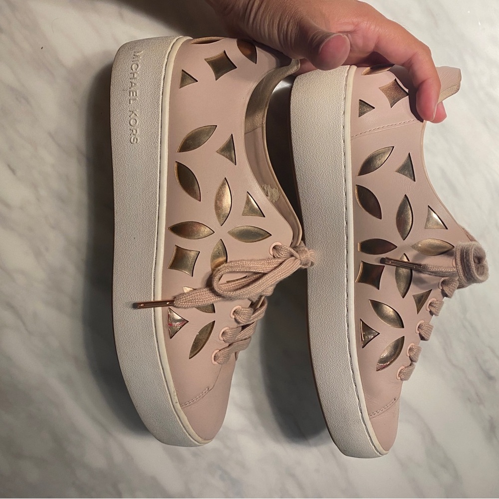 Michale Kors Blush Sneaker